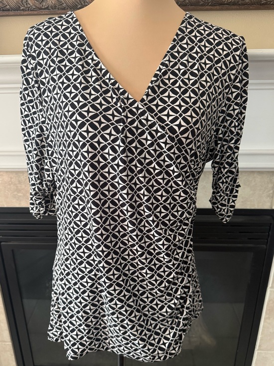 Style & Co. Tops - Style & Co Work Blouse Rushed Sleeves Crossed V Neck Size XLarge Black/White
